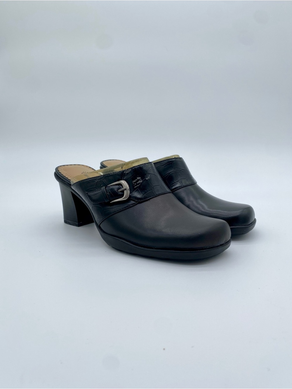 Vtg Baretraps Black Leather Mule Clogs Womens 6 Block Heel Square Toe 90s y2k